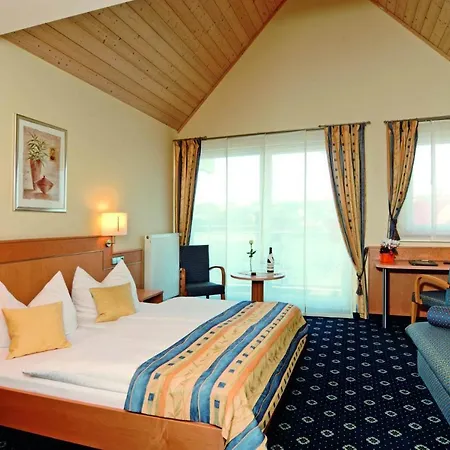 فندق Restaurant Zum Hirschen 3*
